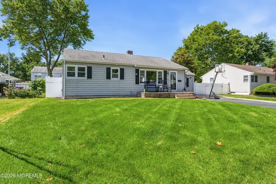 18 Maurice Avenue, Holmdel, NJ 07733 - #3
