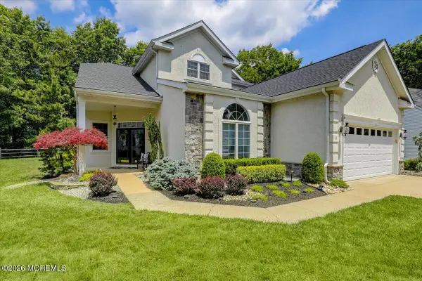 11 Sunningdale Court #11, Jackson, NJ 08527