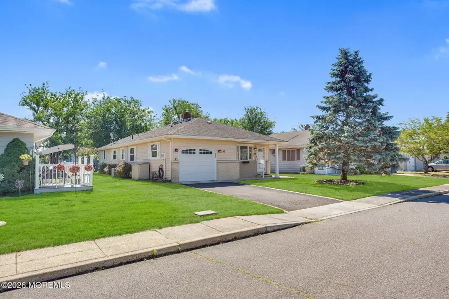 16 Goyave Street, Toms River, NJ 08757 - #2