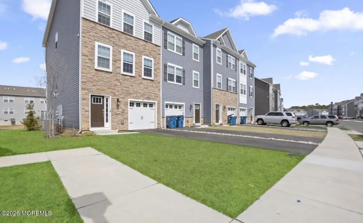 279 Mantoloking Drive, Jackson, NJ 08527 - #1