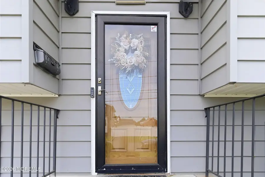 16 Pleasant Avenue, Sewaren, NJ 07077 - #3