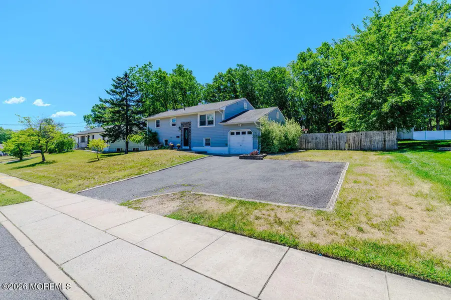 17 Hampton Road, Howell, NJ 07731 - #3