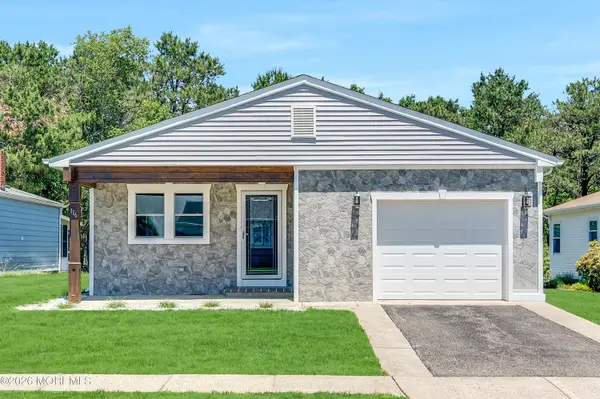 116 Orlando Boulevard, Toms River, NJ 08757