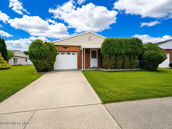 57 Encinitas Drive, Toms River, NJ 08757