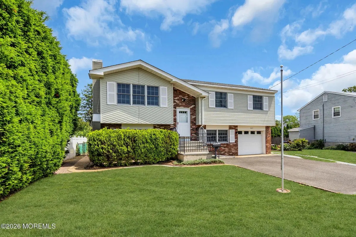2025 Riviera Parkway, Point Pleasant, NJ 08742 - #1