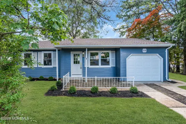 55 Chelsea Drive, Whiting, NJ 08759