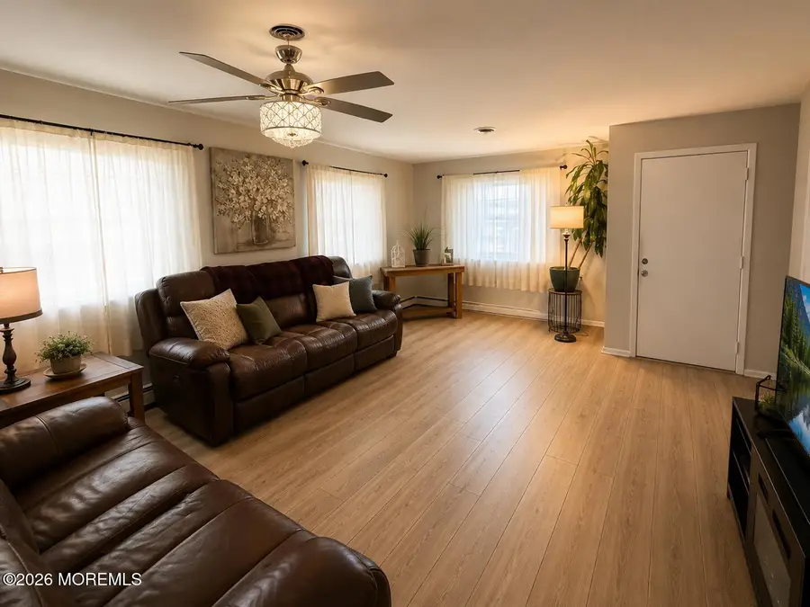 28 Bananier Drive, Toms River, NJ 08757 - #3