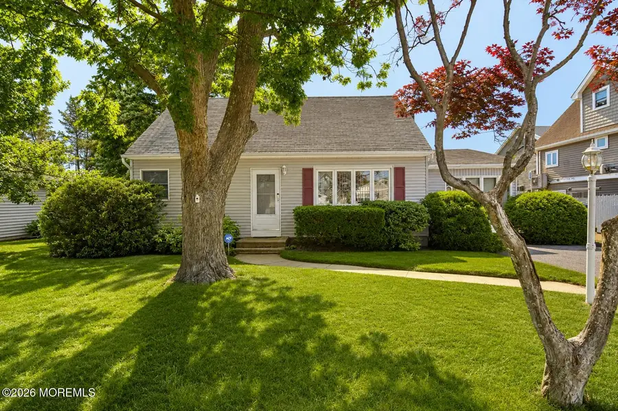 65 Longman Street, Toms River, NJ 08753 - #3
