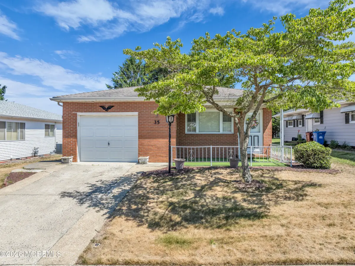 35 Puerto Vallarta Street, Toms River, NJ 08757 - #1