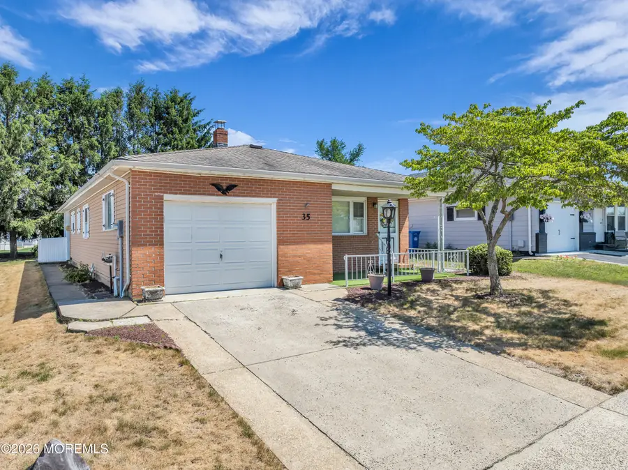 35 Puerto Vallarta Street, Toms River, NJ 08757 - #2