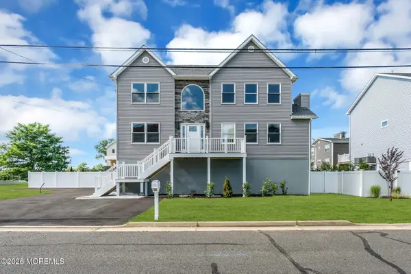 707 Prospect Avenue, Union Beach, NJ 07735