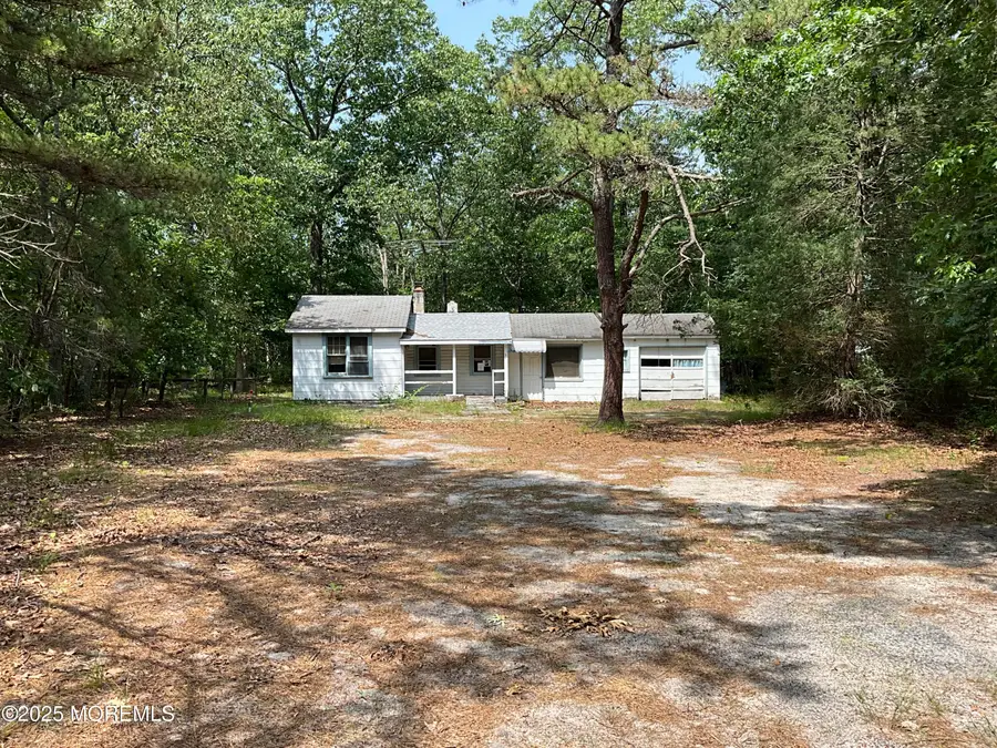 5 Porter Road, Howell, NJ 07731 - #2