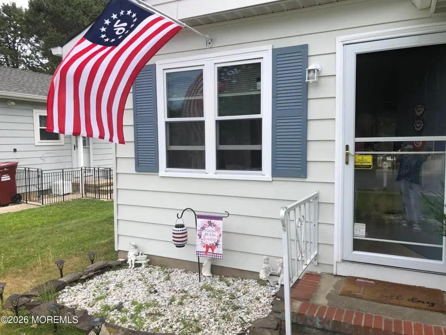 10 Saint Tropez Court, Toms River, NJ 08757 - #2