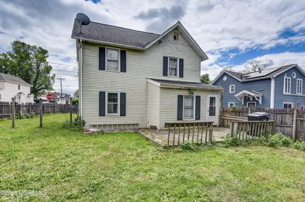 43 Center Avenue, Leonardo, NJ 07737