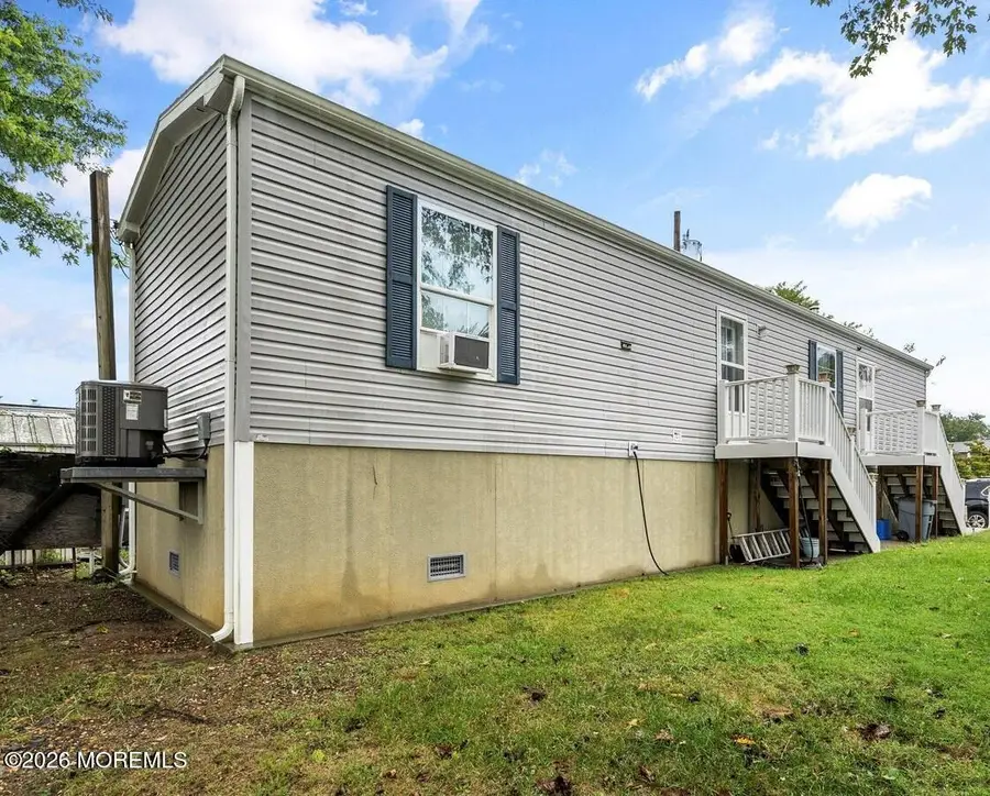 32 Bayshore Mobile Mnr, Hazlet, NJ 07730 - #2