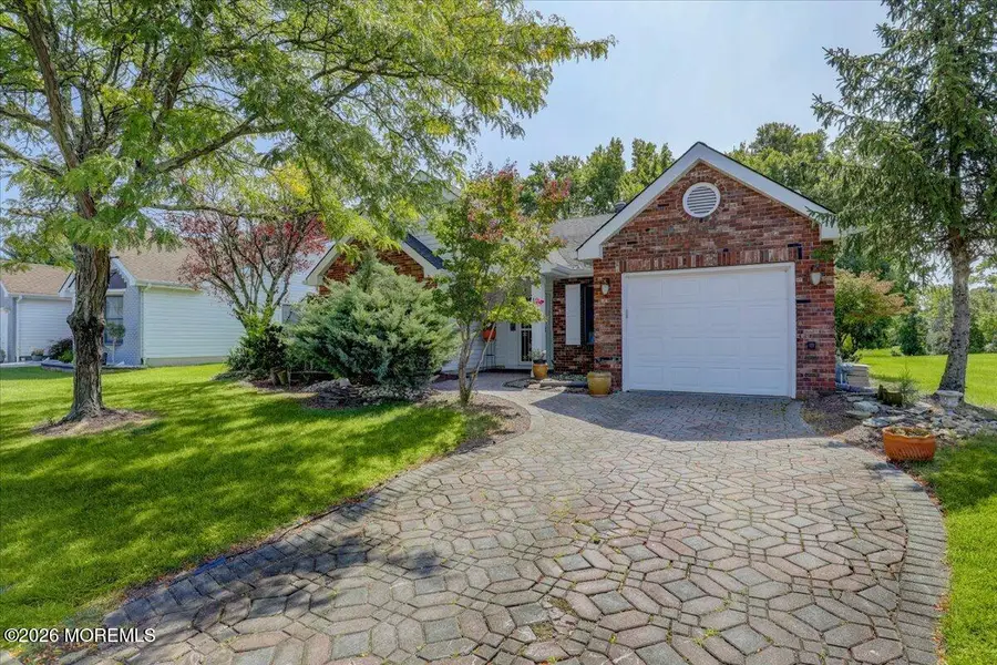 19 Hampton Drive, Marlboro, NJ 07746 - #3
