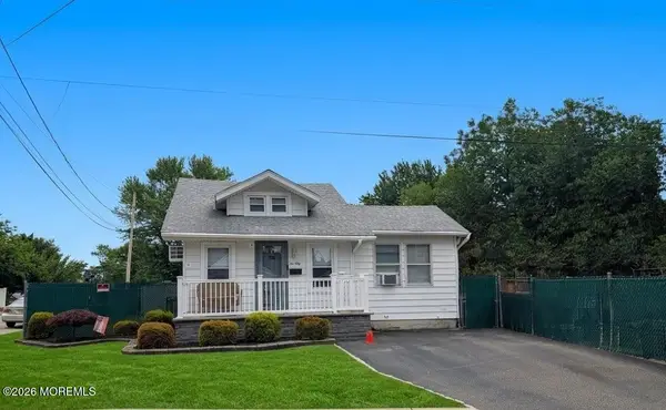 1050 Woodmere Drive, Keyport, NJ 07735
