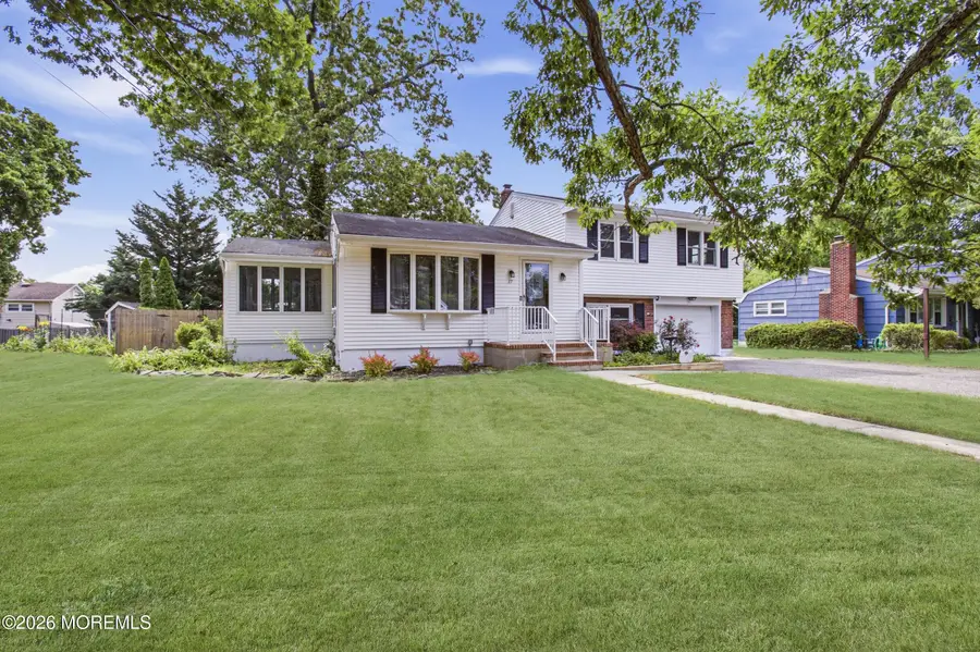 17 Ridgewood Drive, Toms River, NJ 08755 - #3
