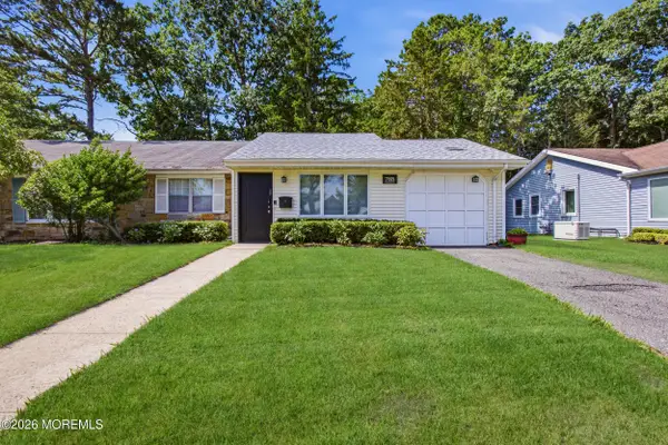 78B Camelia Court, Lakewood, NJ 08701