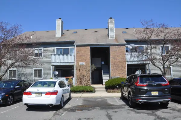 8203 Tamarron Drive #8203, Plainsboro, NJ 08536