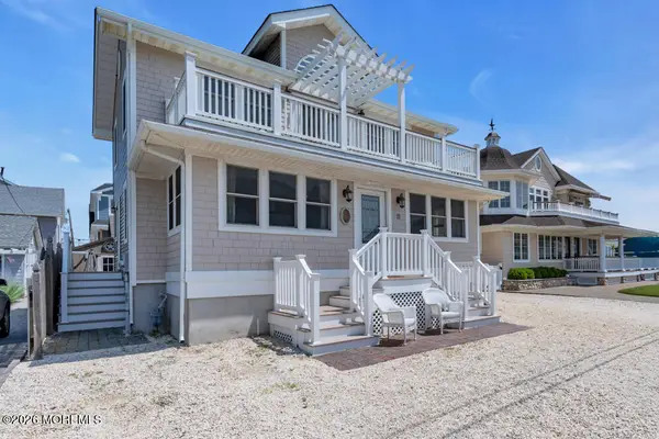 11 Dover Avenue, Lavallette, NJ 08735
