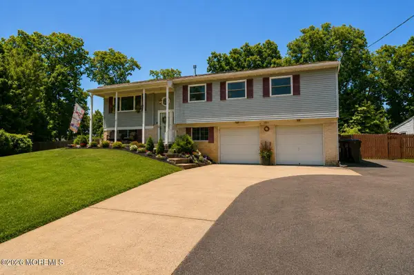 1031 Zircon Drive, Toms River, NJ 08753