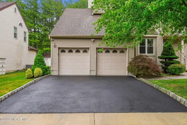 29 Enclosure Drive, Morganville, NJ 07751