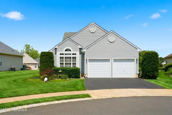 24 Valencia Drive, Manchester, NJ 08759