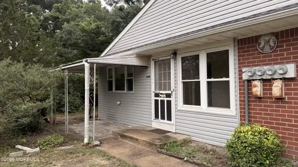 34 Snowberry Lane #D, Whiting, NJ 08759