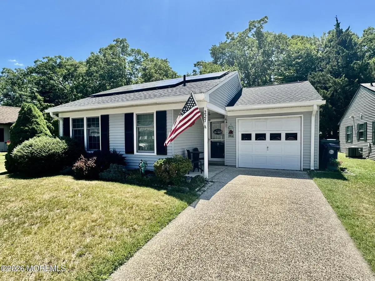 227 Lexington Drive, Mystic Island, NJ 08087 - #1