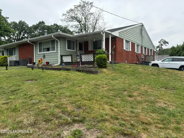 1 A Falcon Street #A, Manchester, NJ 08759
