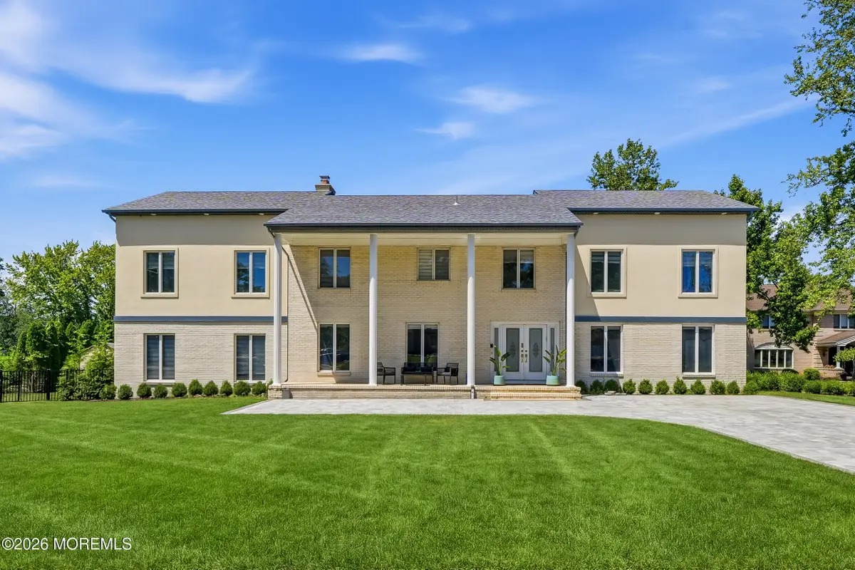 4 Mount Court, Oakhurst, NJ 07755 - #1