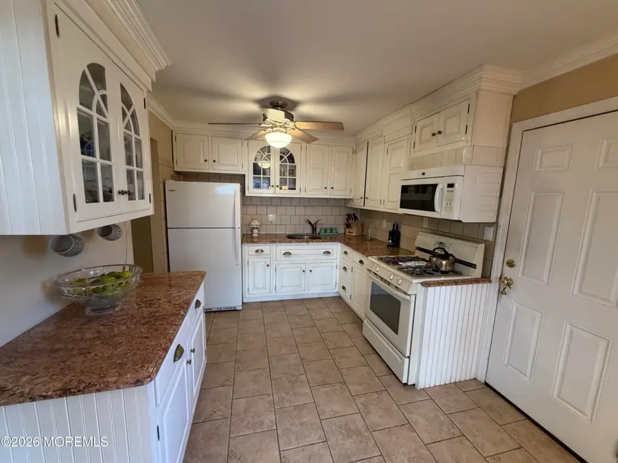 15 Stowe Court, Freehold, NJ 07728 - #2