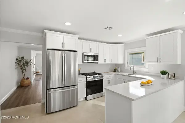 205 Bonaire Drive, Toms River, NJ 08757