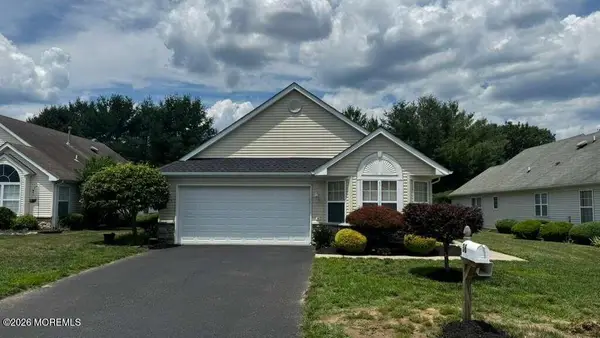 38 Morning Glory Lane, Lakewood, NJ 08701