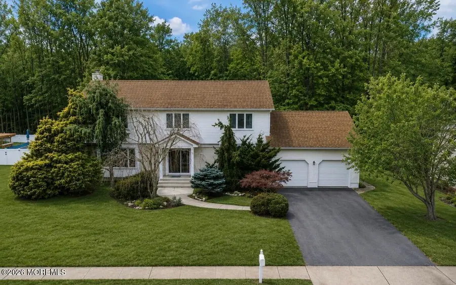 5 Washington Avenue, Morganville, NJ 07751 - #2