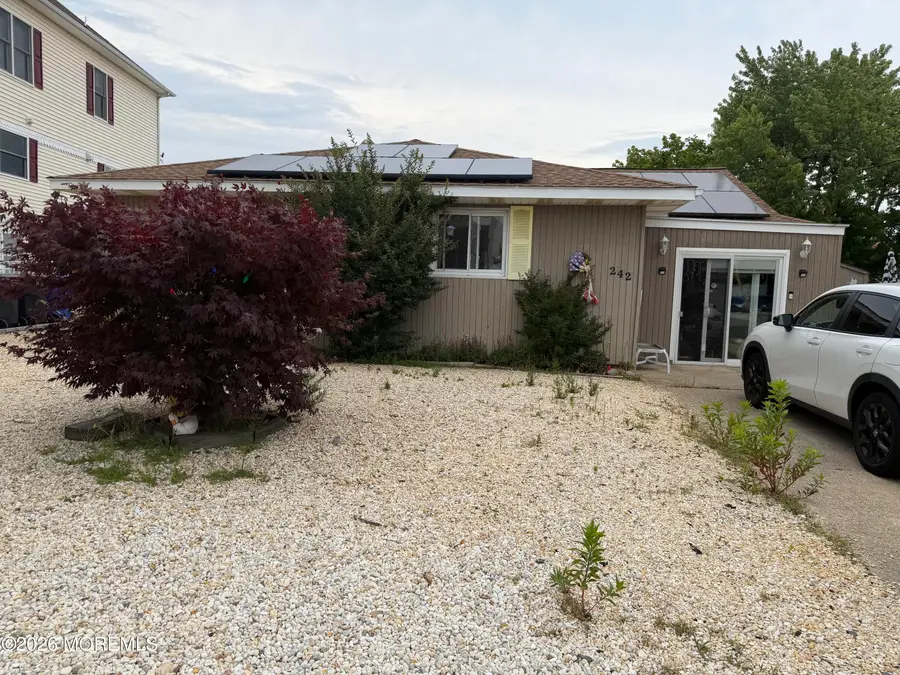 242 Bay Stream Drive, Toms River, NJ 08753 - #2