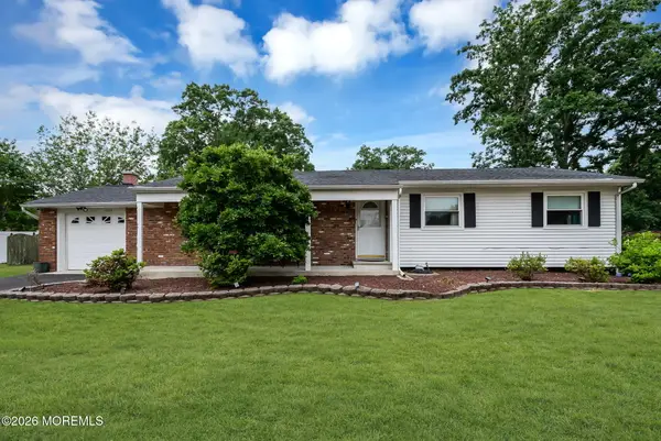 1075 Lucy Lane, Toms River, NJ 08753