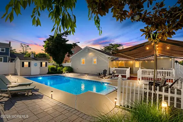 17 Sea Girt Avenue, Manasquan, NJ 08736