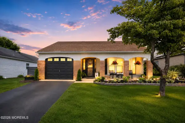 8 Dorset Road, Manchester, NJ 08759