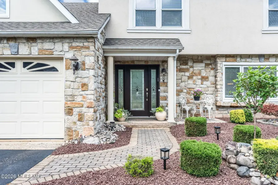 28 Devon Drive, Manalapan, NJ 07726 - #3