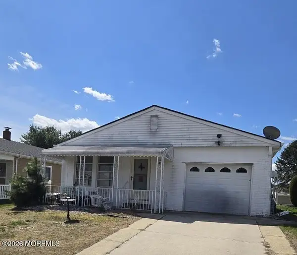 131 Rodhos Street, Toms River, NJ 08757