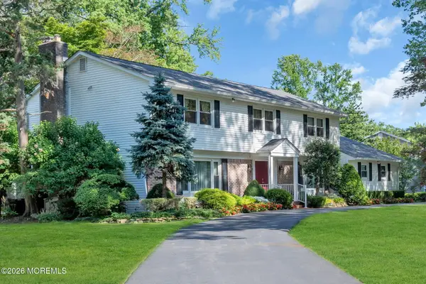 34 Kingsley Drive, Manalapan, NJ 07726