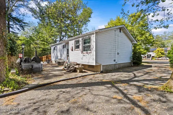 20 New Prospect Road, Jackson, NJ 08527