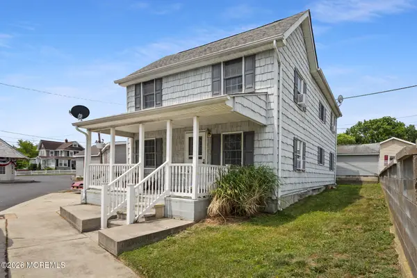 1 Lakeview Drive, Plumsted, NJ 08533