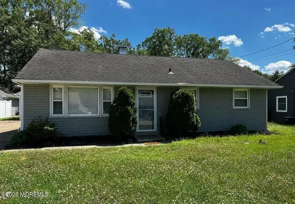 36 Rose Lane, West Berlin, NJ 08091