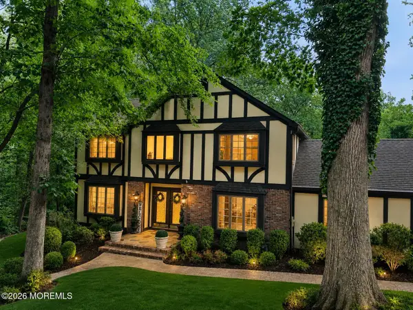 19 Stoney Brook Road, Holmdel, NJ 07733