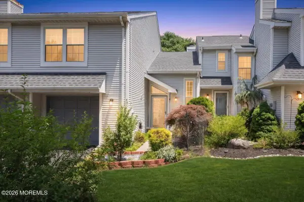 73 Malibu Drive, Eatontown, NJ 07724
