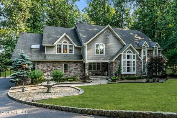 6 Forest Park Court, Holmdel, NJ 07733