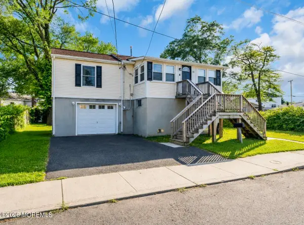 22 Lakewood Avenue, Keansburg, NJ 07734
